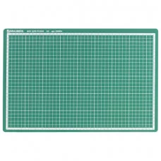 Коврик (мат) для резки BRAUBERG, А3, 450х300 мм, двусторонний, 3-слойный, толщина 3 мм, сантиметровая шкала, 236904