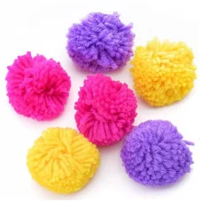 Набор помпонов из пряжи для творчества 50 мм, 6 шт, в пластиковом пакете с блистерным подвесом, 2шт - сиреневые, 2шт-желтые, 2шт-розовые 8000201