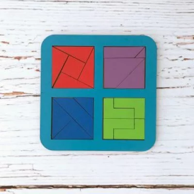 Рамка вкладыш Сложи квадрат, Никитин, 4 квадрата, ур.3 22037