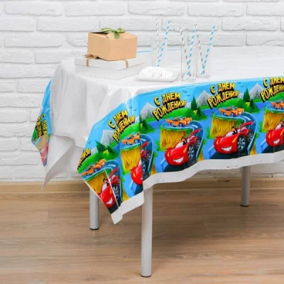 Скатерть "С днем рождения" машинка 182 х 137см 3544749