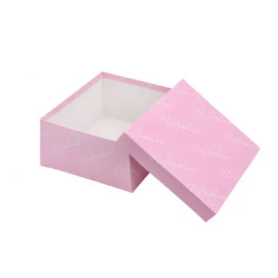 Коробка квадратная подарочная 1 шт  розовая с надписью "Поздравляю" 16 х 16 х 8 см РазборПП-4540