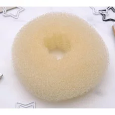 Валик-резинка для создания пучка 4х9см бежевый 601358