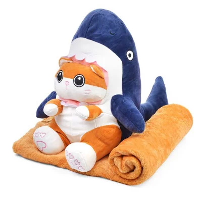 Мягкая игрушка "Кот" в костюме акулы, с пледом, 45 см. М1219