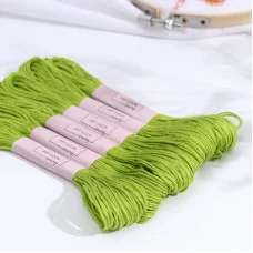 Нитки мулине 8±1м №907, цена за 1шт., травяной АУ 4685568